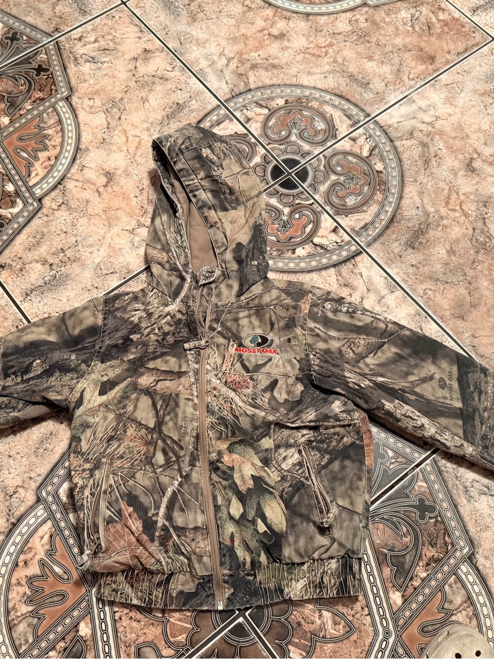 Mossy Oak Realtree-Style Camouflage Zip Hoodie in Brown and Green
